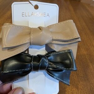 Tan and Black Hair Tools Elegant Bows